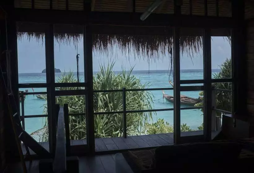 ホテル Castaway Resort Koh Lipe