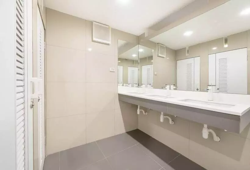 Hostel Hi Capsule Pattaya   Adults Only