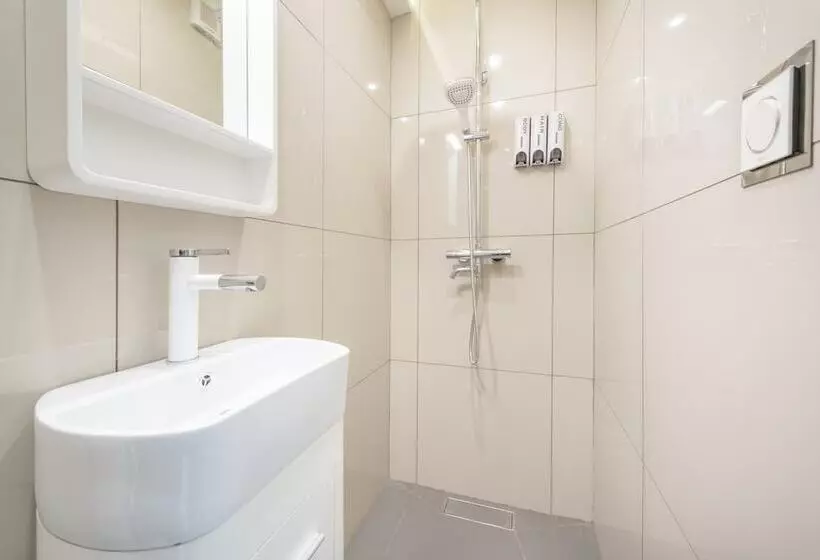 Hostel Hi Capsule Pattaya   Adults Only