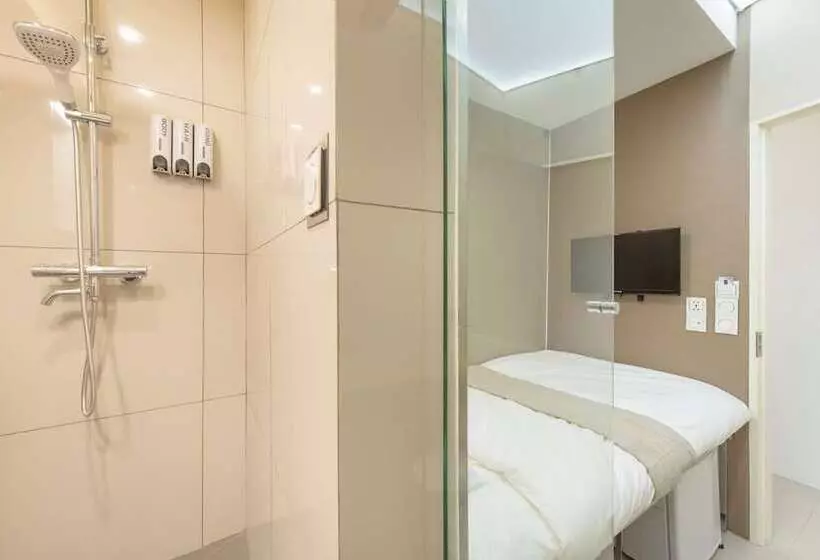 Hostel Hi Capsule Pattaya   Adults Only
