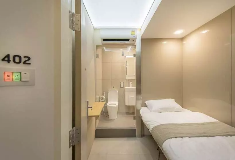 Hostel Hi Capsule Pattaya   Adults Only