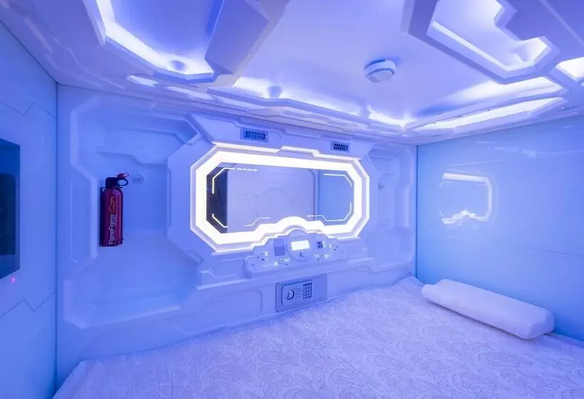 Hostel Hi Capsule Pattaya   Adults Only