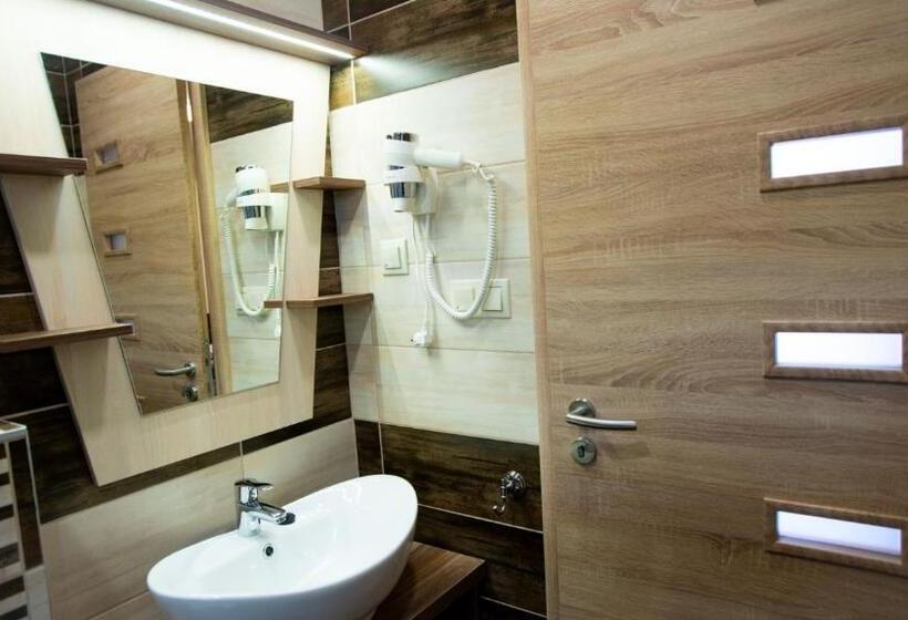 住宿加早餐  Irány Colorado Apartman