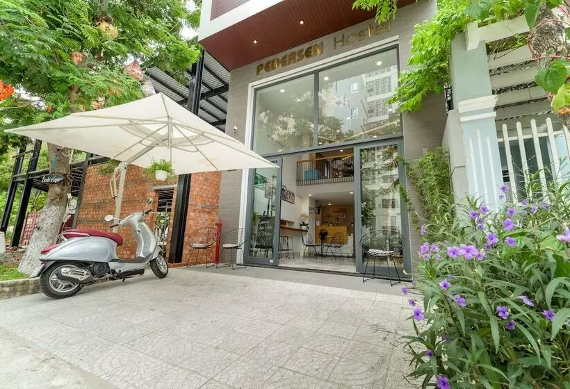 Bed and Breakfast Pedersen Hostel