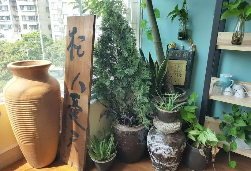 Foshan School Age Youth Hostel