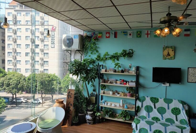 Foshan School Age Youth Hostel