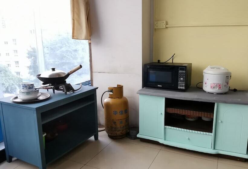 Foshan School Age Youth Hostel