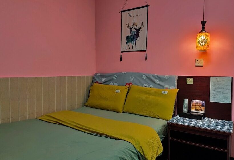 Foshan School Age Youth Hostel