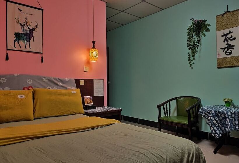 Foshan School Age Youth Hostel