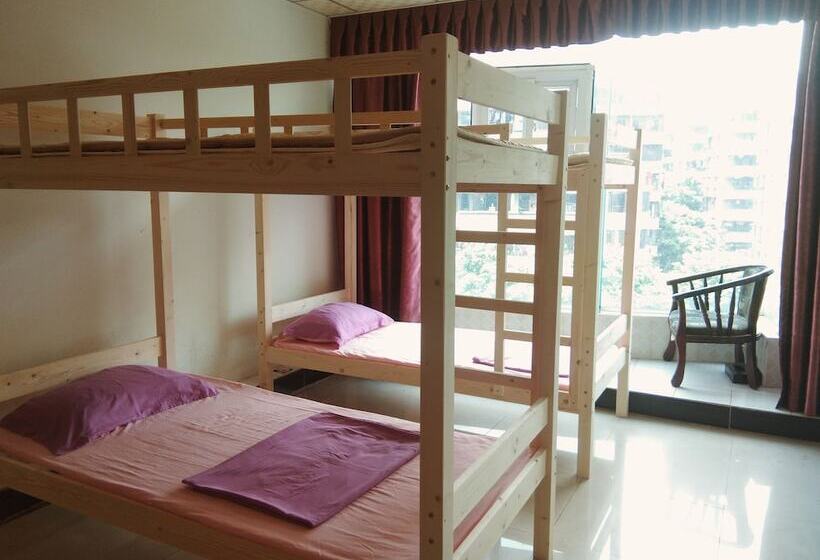 Foshan School Age Youth Hostel