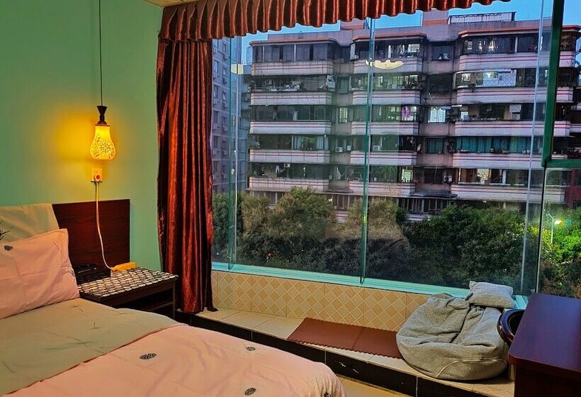 Foshan School Age Youth Hostel