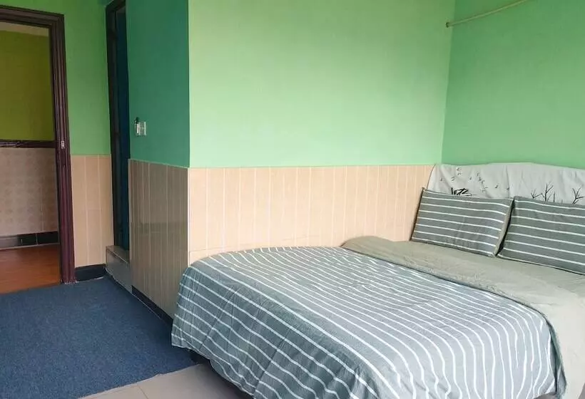 Foshan School Age Youth Hostel