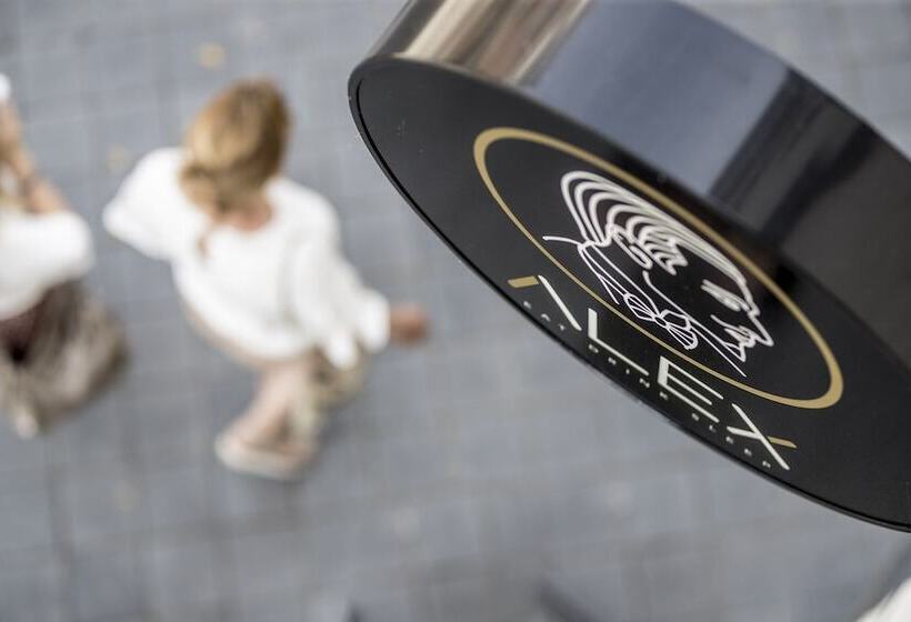 هتل Alex Maastricht