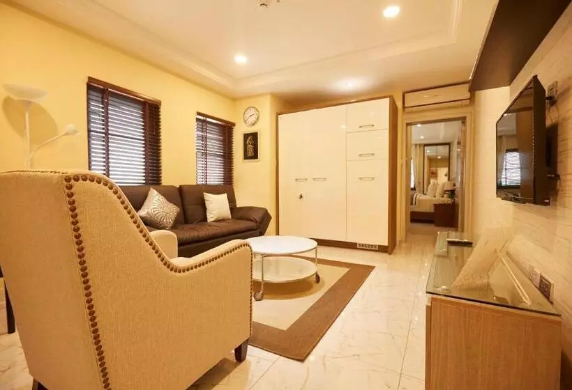 هتل Belanova Apartments And Suites