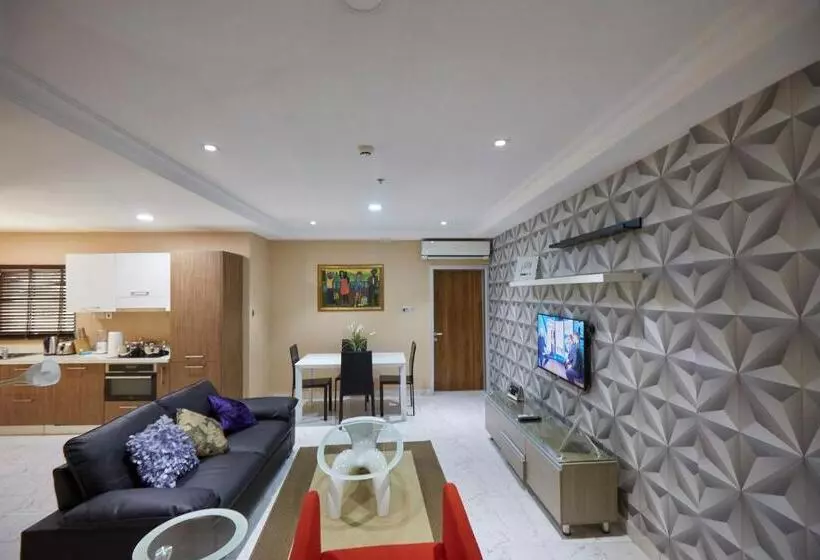 هتل Belanova Apartments And Suites