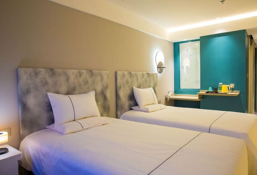 Magnotel The City Government Huludao