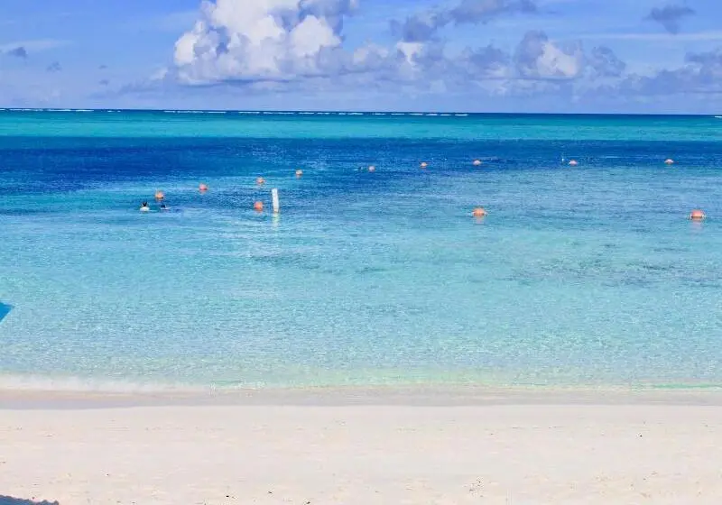 هتل Beachfront At Windsong On The Reef