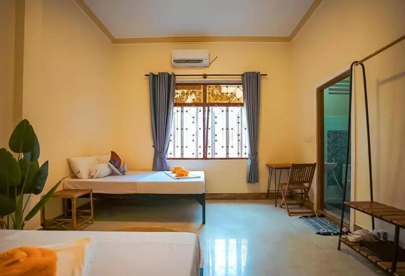 هاستل Karma Traders Kampot