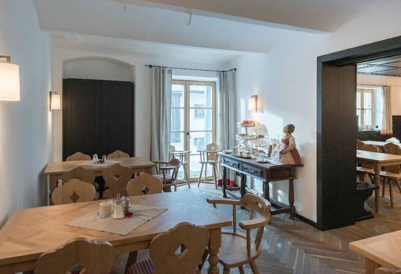 Gasthaus   Hotel Fuchs