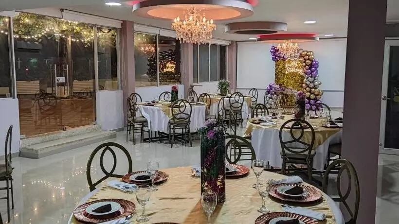 هتل Quarta Avenida