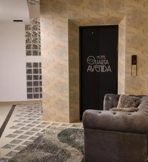 هتل Quarta Avenida
