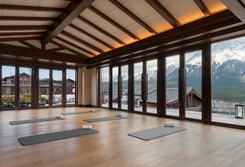 Hotel Jinmao Pureal Mountain Liiang