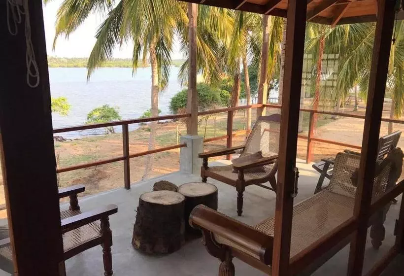 Kitelantis Hotel And Resort