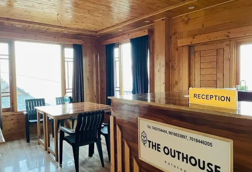 ホテル The Outhouse Forest View   Kalatop