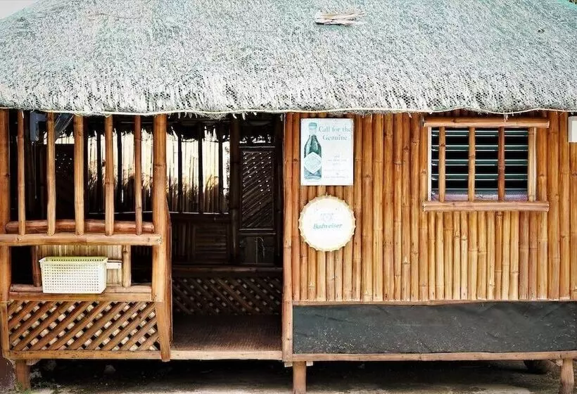 Hideaway Dive Hostel