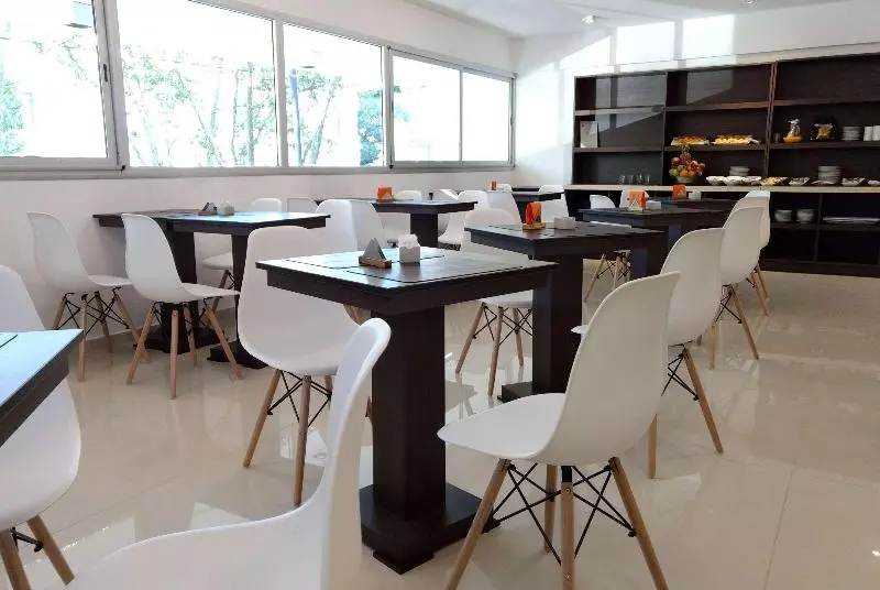 Hotelli Days Inn & Suites By Wyndham La Plata