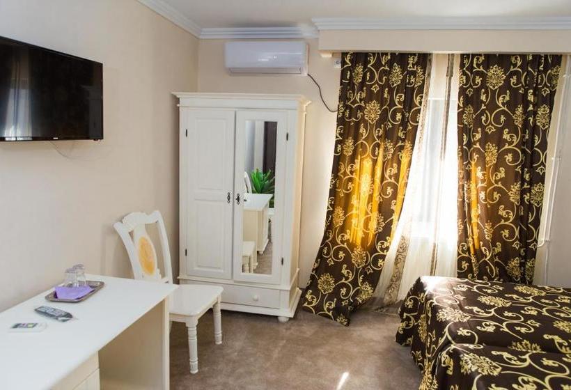 هتل Pensiunea Dallas