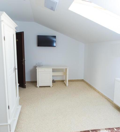 هتل Pensiunea Dallas