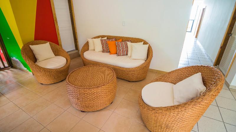 هتل On Vacation Magic Hill