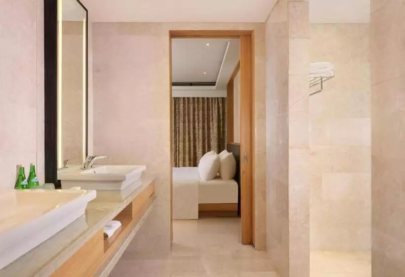 Hotelli Santika Premiere Bandara  Palembang