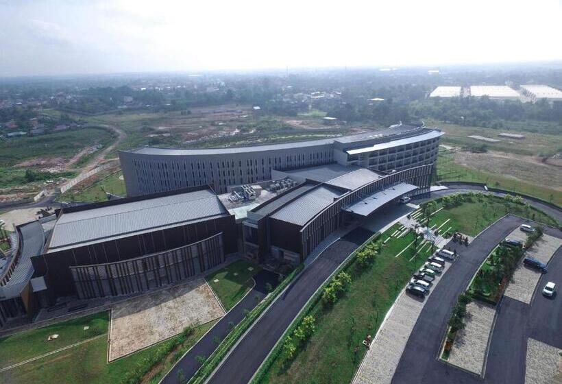 בית מלון כפרי Santika Premiere Bandara  Palembang