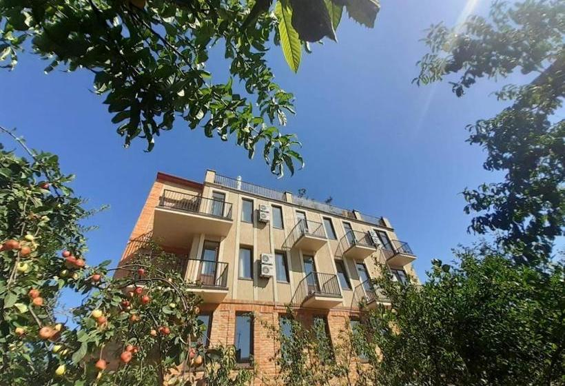 בית מלון כפרי Terrace Kutaisi