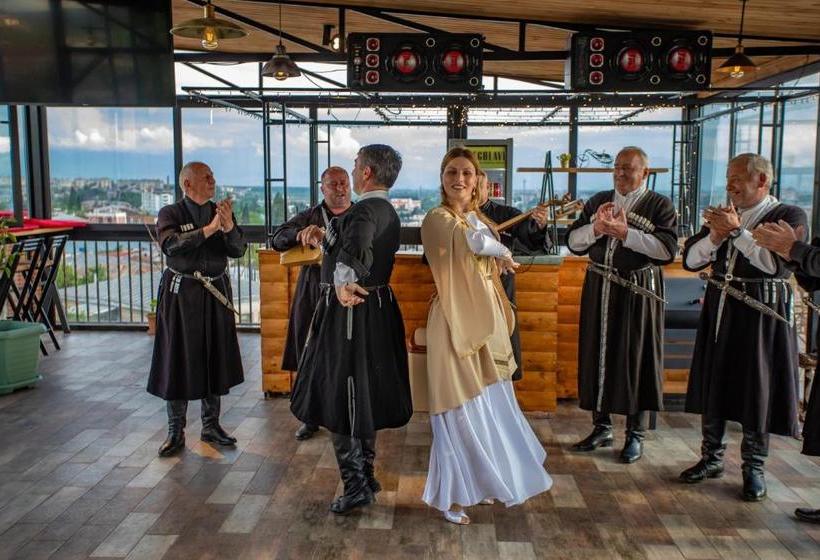 בית מלון כפרי Terrace Kutaisi