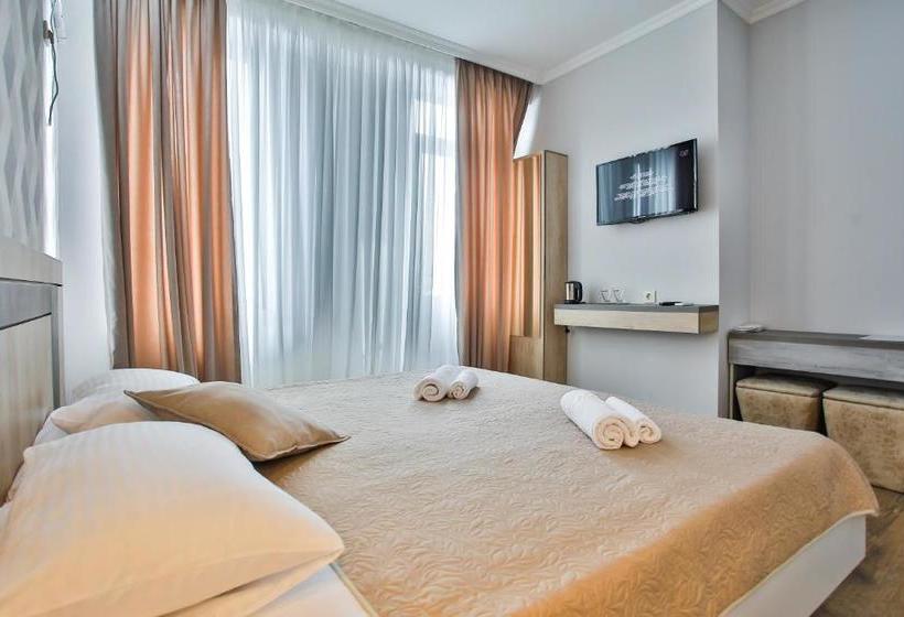 בית מלון כפרי Terrace Kutaisi