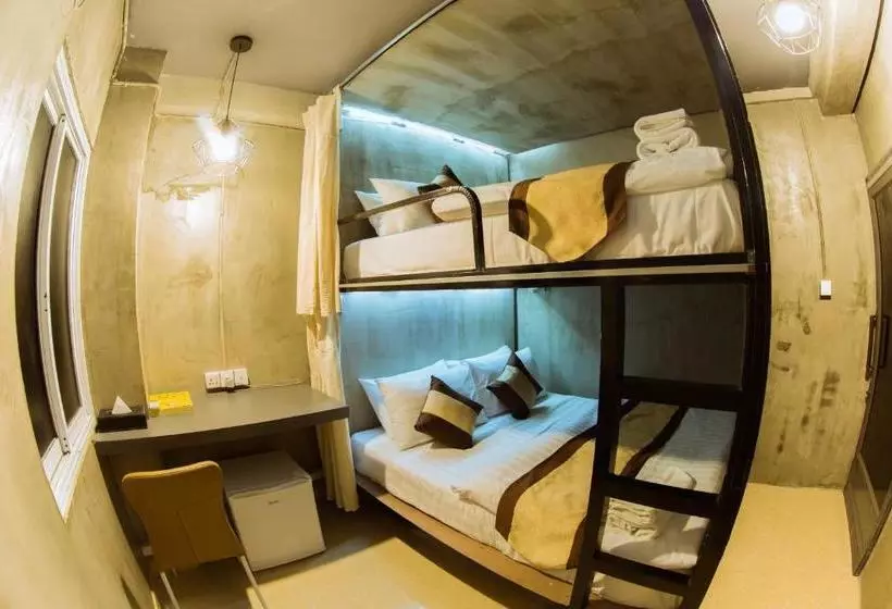 The Lodge Yangon Hostel