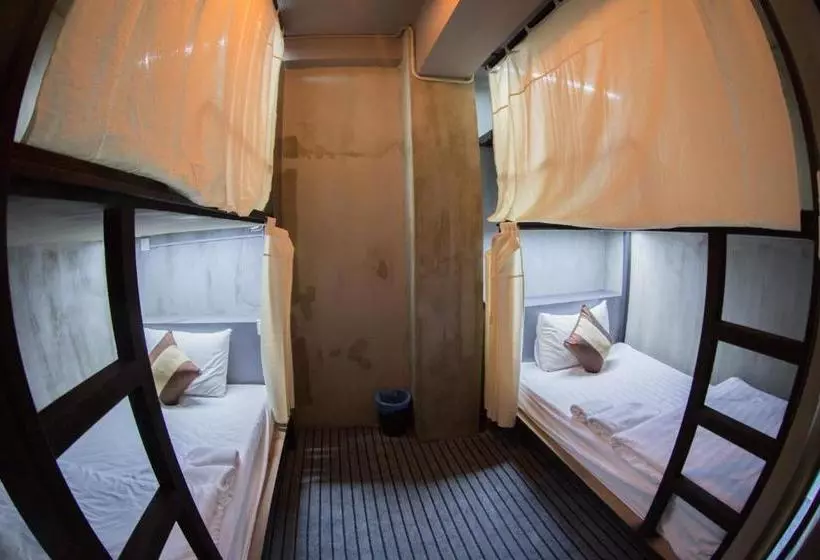 The Lodge Yangon Hostel