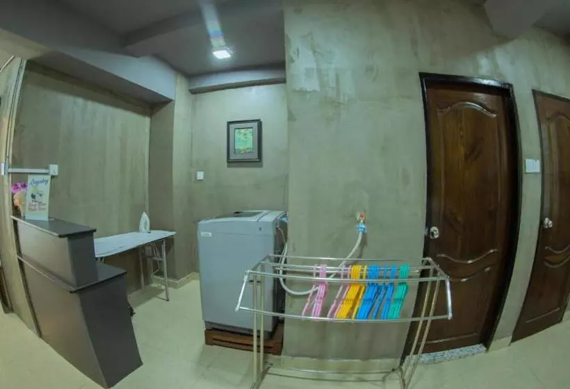 The Lodge Yangon Hostel