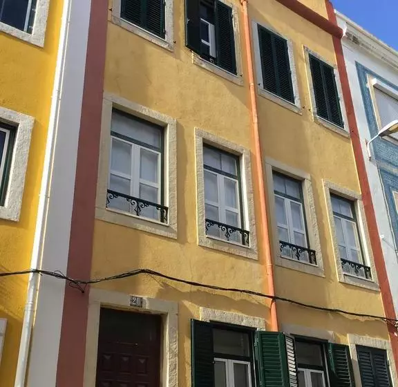 تختخواب و صبحانه Estrela20 Guest House