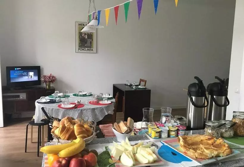 تختخواب و صبحانه Estrela20 Guest House