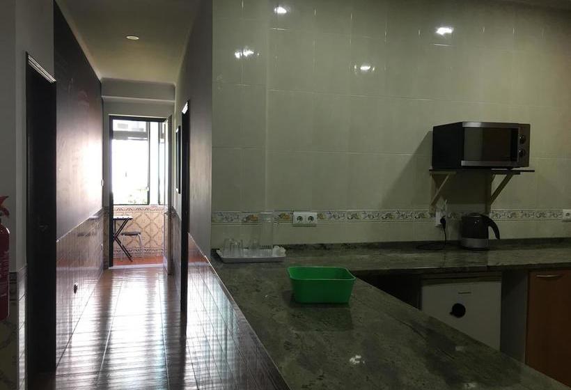 تختخواب و صبحانه Estrela20 Guest House