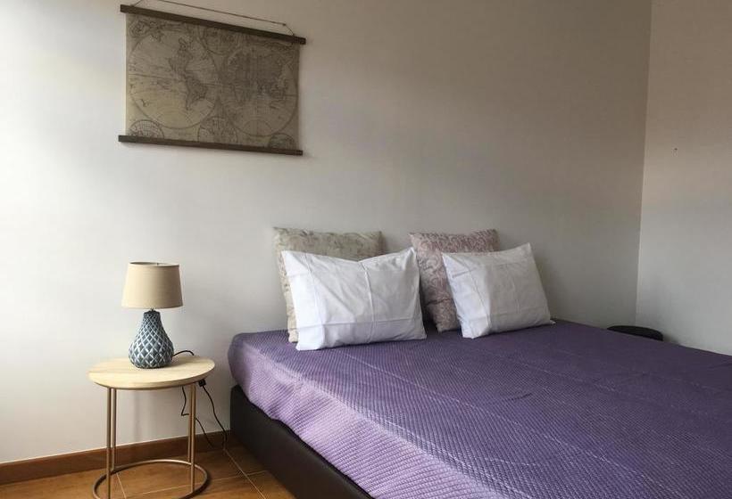 تختخواب و صبحانه Estrela20 Guest House