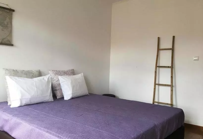 تختخواب و صبحانه Estrela20 Guest House