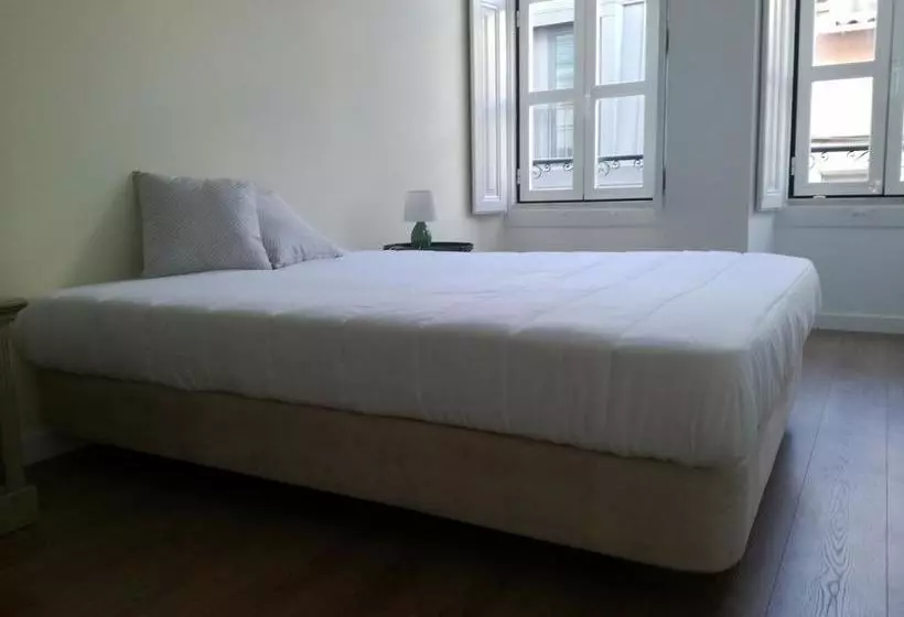 تختخواب و صبحانه Estrela20 Guest House