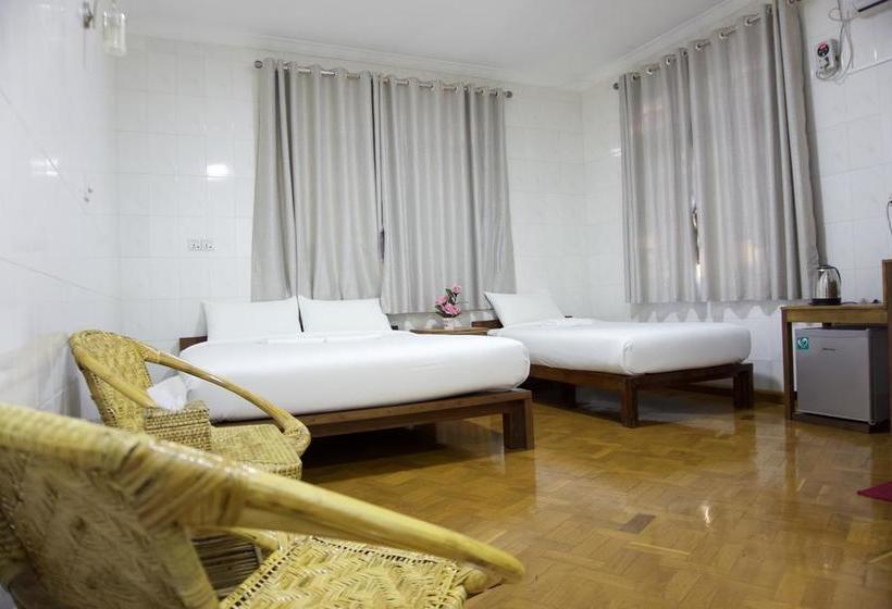 Celia Hostel Mandalay