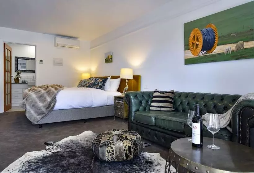 Daylesford Art Motel