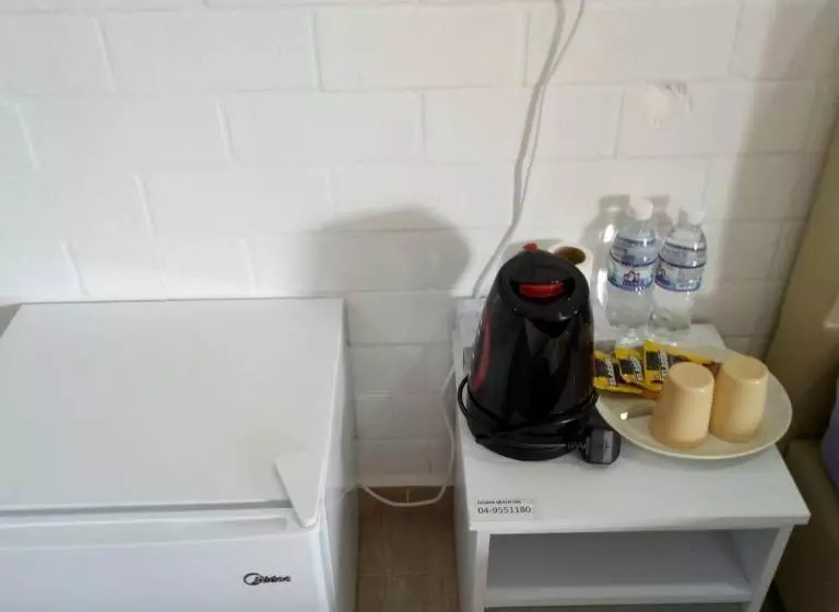 Hotelli D Lima Beach Inn